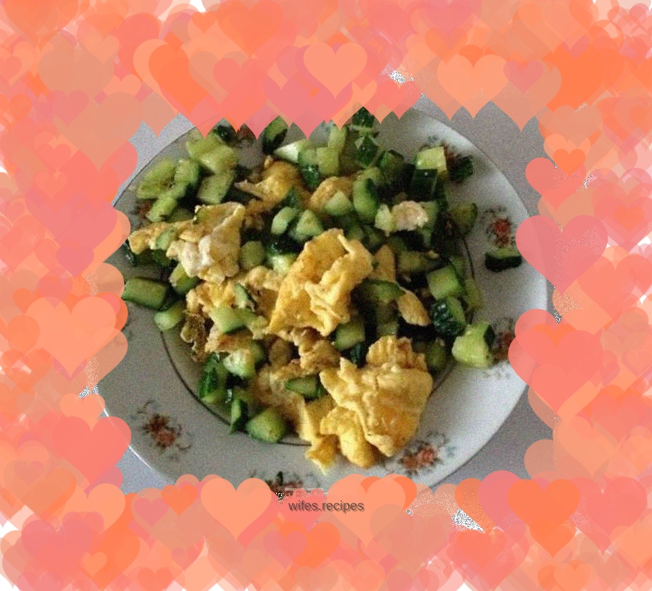 Cucumber scrambled eggs