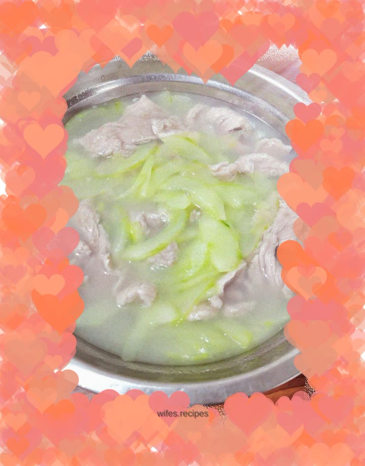 Cucumber meat soup