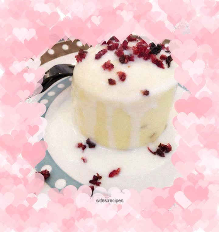 Cranberry steamed cake