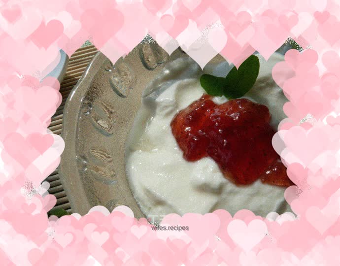 Homemade aged yogurt