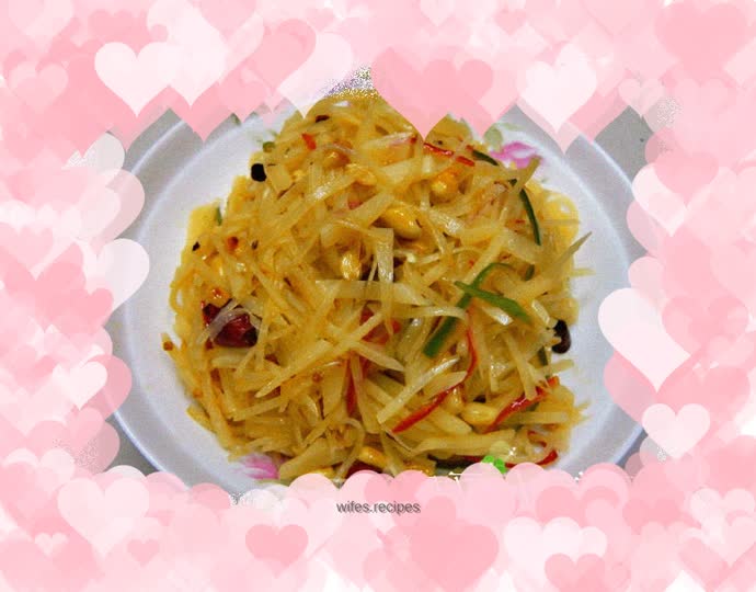 Peanuts meet potatoes - spicy and sour peanut and potato shreds