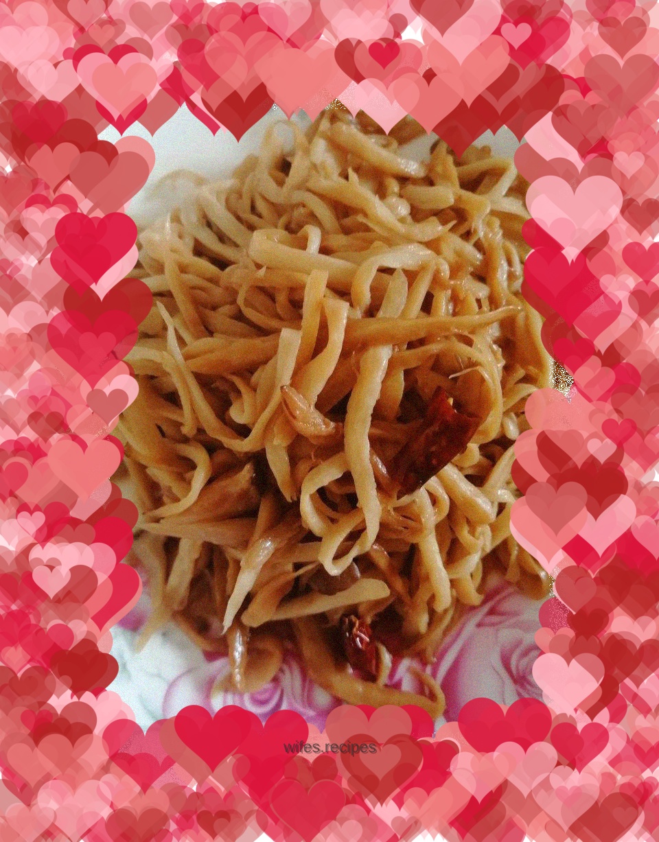 Shredded king oyster mushrooms