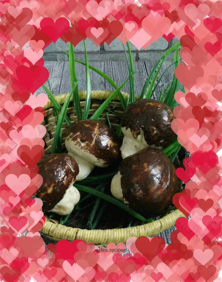 Little Mushrooms in Spring - Simulated Mushroom Bread