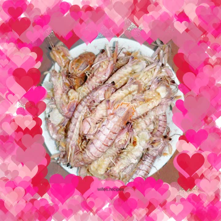 Steamed Pipi Shrimp