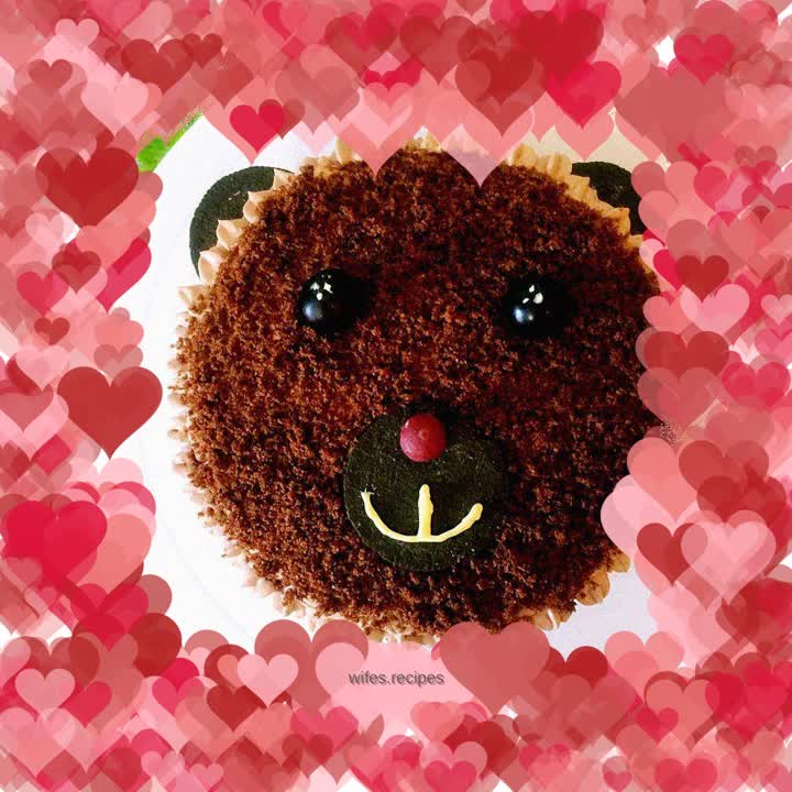 Love and happiness---cute bear cake