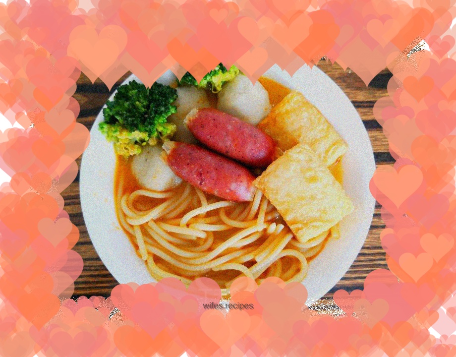 Curry fish ball noodle soup