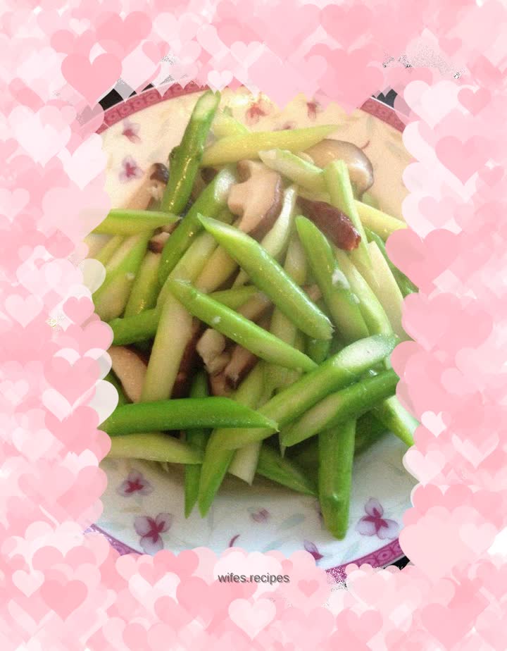 Stir-fried asparagus with mushrooms