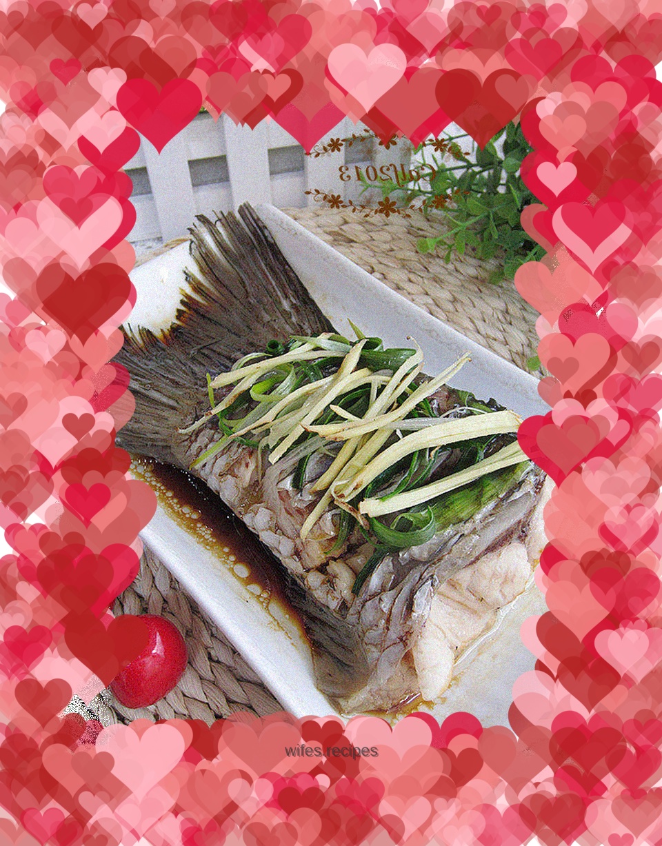Steamed grass carp tail