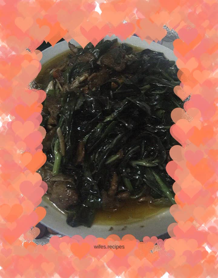 Stir-fried pork liver with snow-skinned vegetables