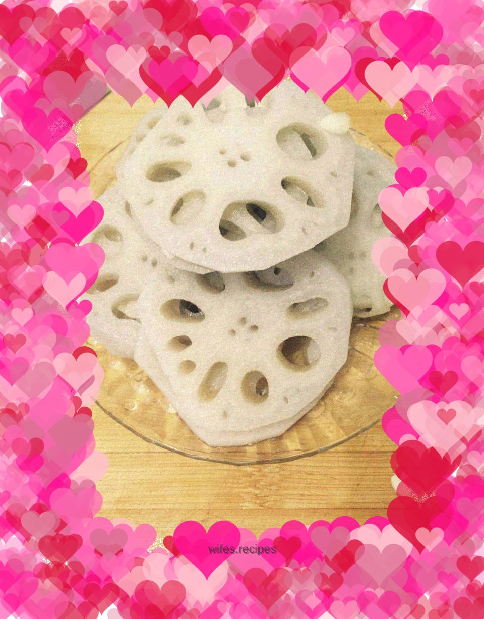 Sweet and sour lotus root slices