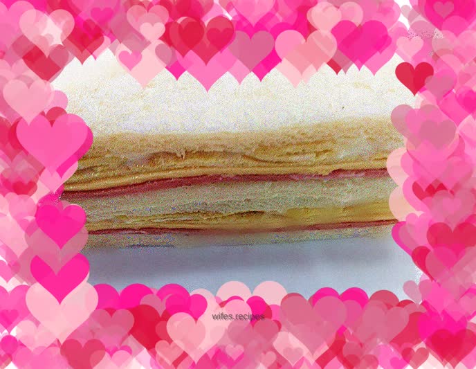 Egg and ham sandwich