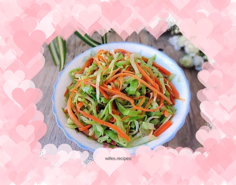 Stir-fried cabbage with carrots