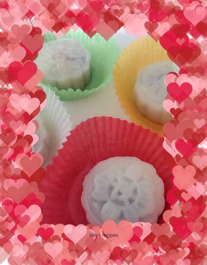 Snowskin mooncakes---warm up for the Mid-Autumn Festival