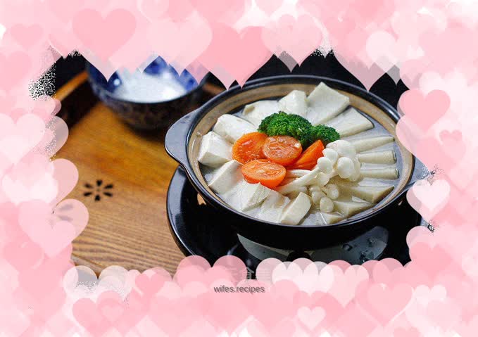 Fish cake and tofu hotpot