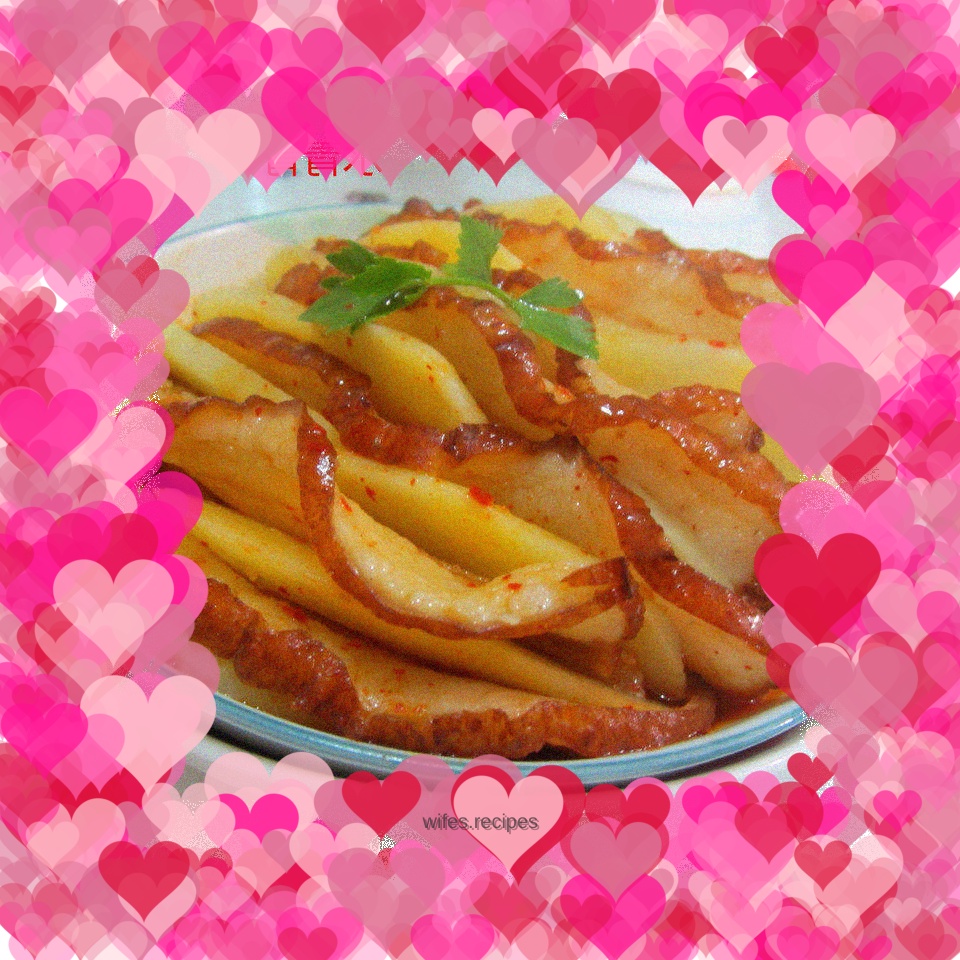 Steamed Dongpo Pork with Potato Chips