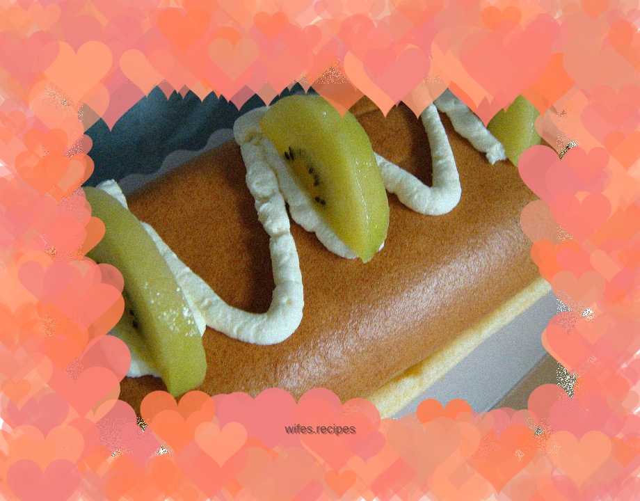 Kiwi Cream Roll