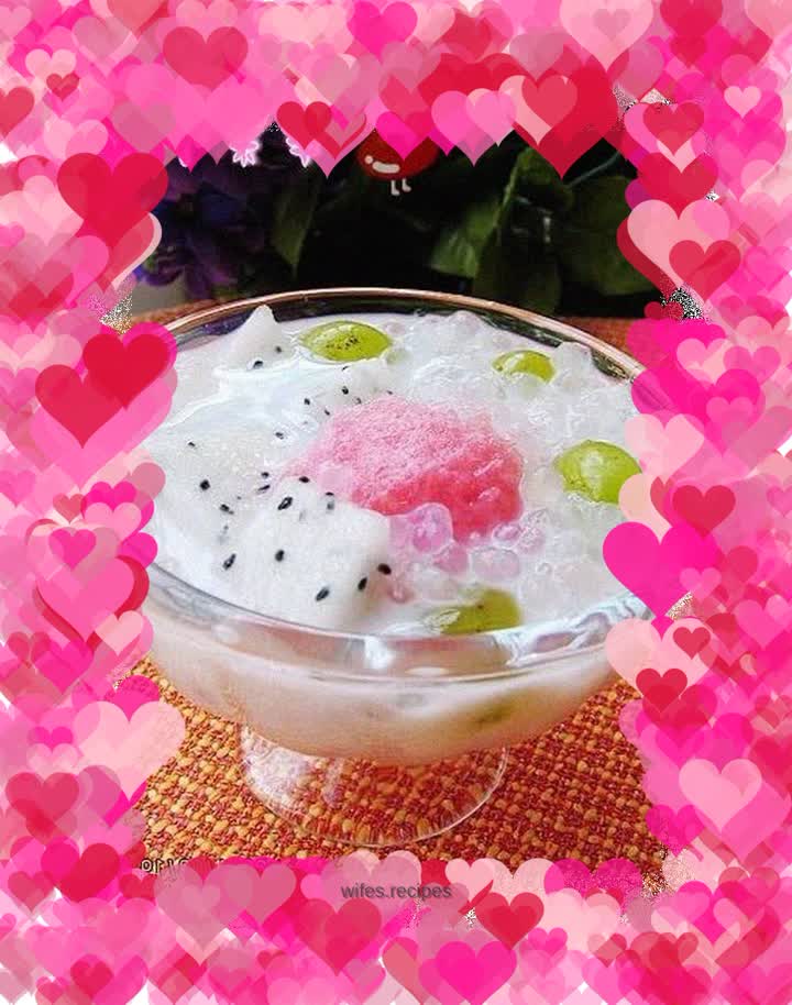 Sago fruit in coconut milk