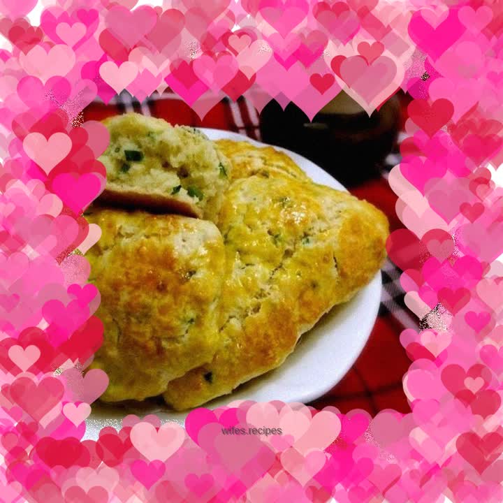 Chive cheese scone full of exotic aroma