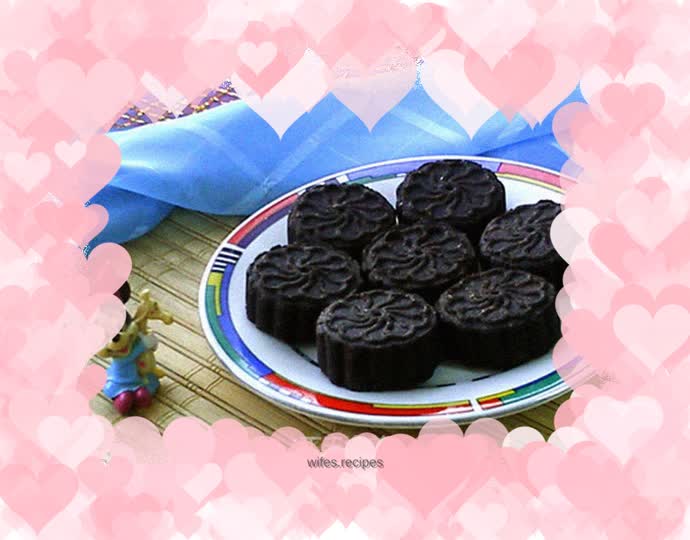 Rose Poria, Shouwu and Sesame Cake