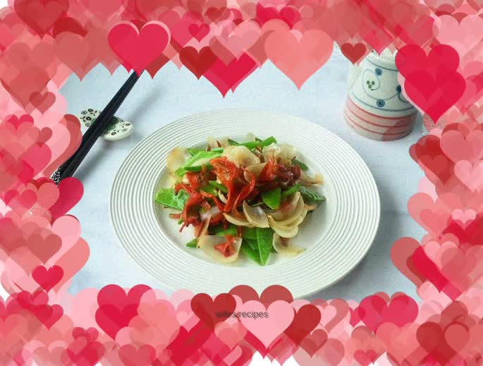 Stir-fried snow peas and lilies