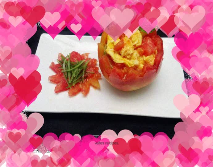 Scrambled Eggs in Tomato Cup