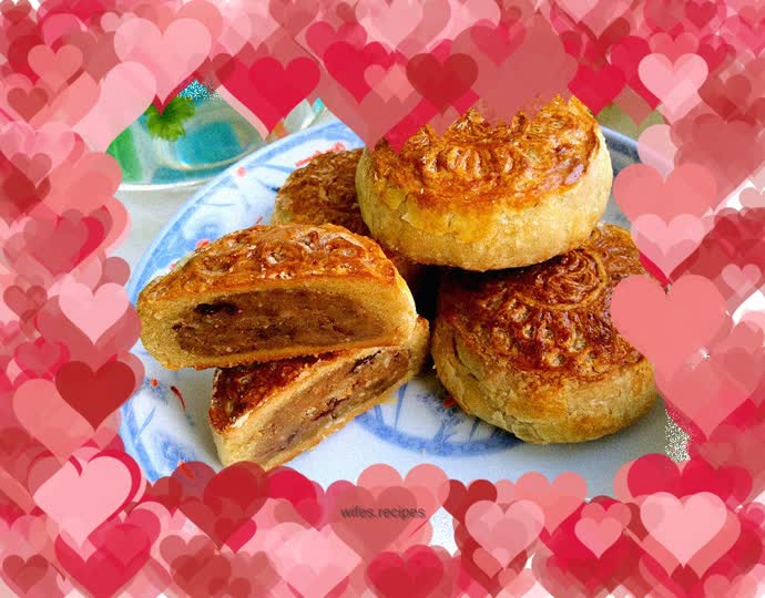 Crispy Five Kernels and Apricot Preserved Mooncakes