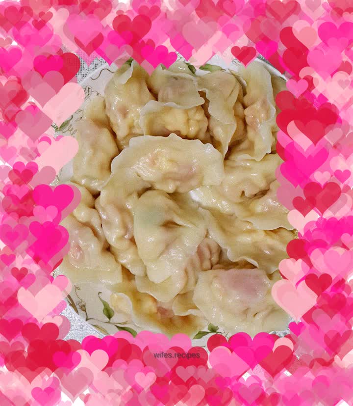 Tomato and egg dumplings