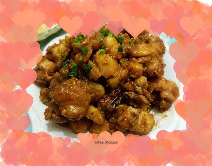 Chicken nuggets roasted with potatoes