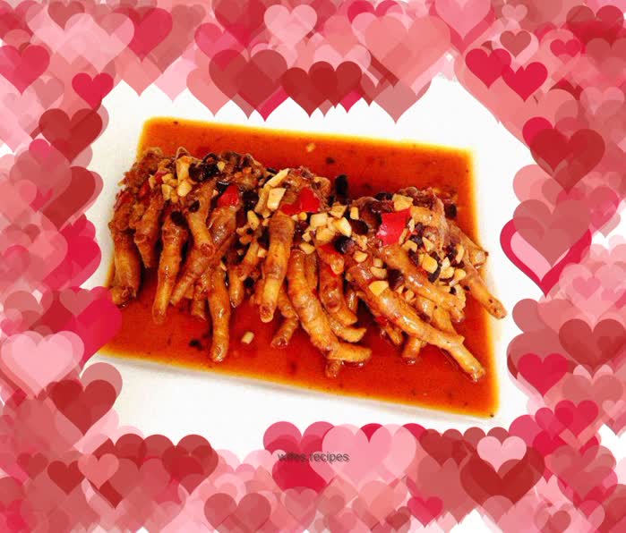 【Chicken Feet in Black Bean Sauce】---Changed from steaming to stewing for more flavor