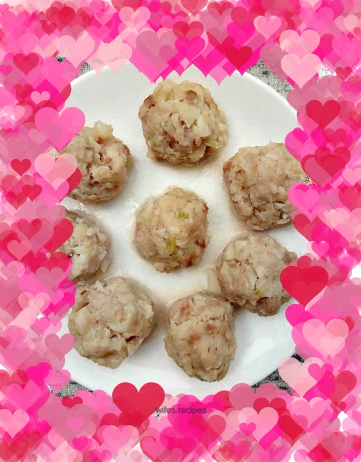 Steamed water chestnut meatballs