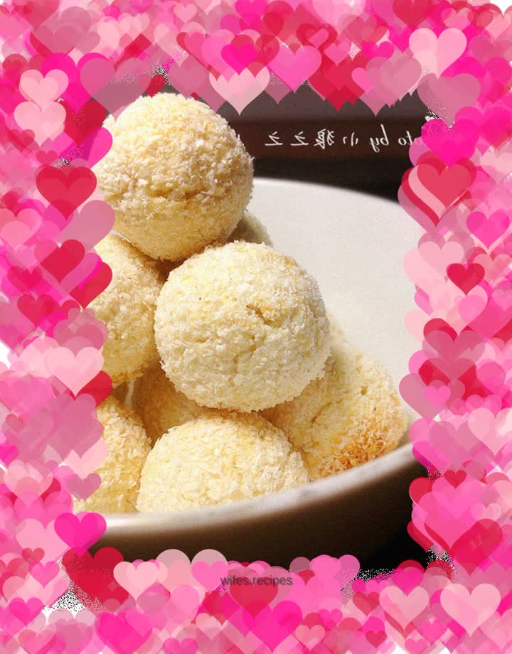 Shredded coconut (sticky to the surface)