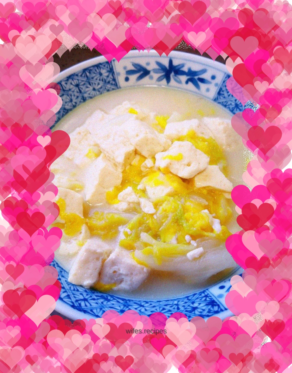 Cabbage and tofu soup