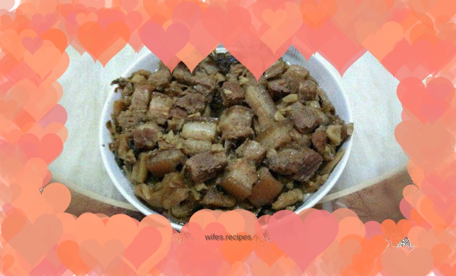 Steamed pork with pickled vegetables