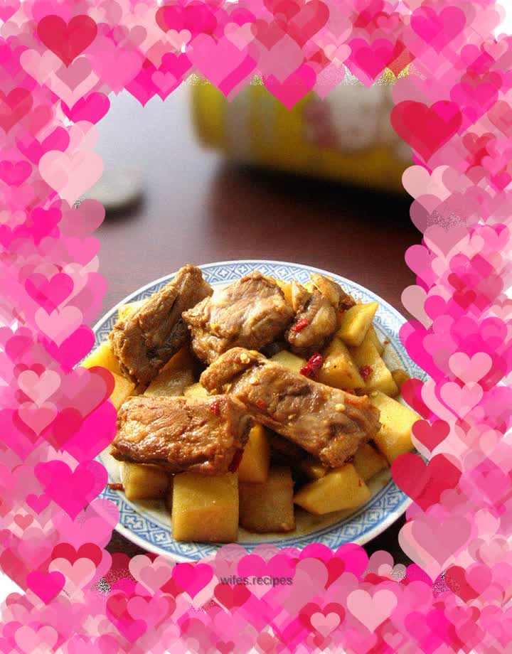 Pork Ribs Stewed with Potatoes