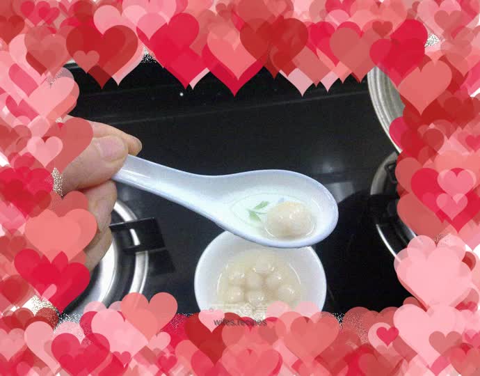 Dongjie Wan (glutinous rice soup ball)