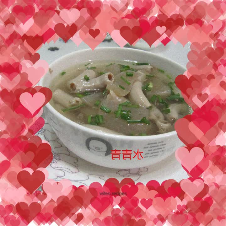 Small intestine, mushroom, taro and tofu soup