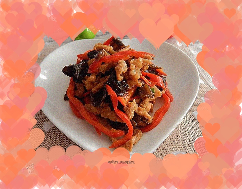 Stir-fried shredded pork with red pepper and fungus
