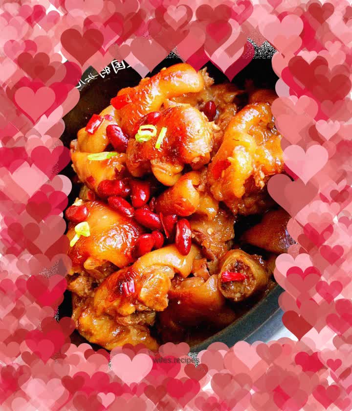 Stewed Pork Knuckles with Red Kidney Beans