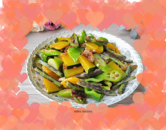 Stir-fried minced meat with vegetables