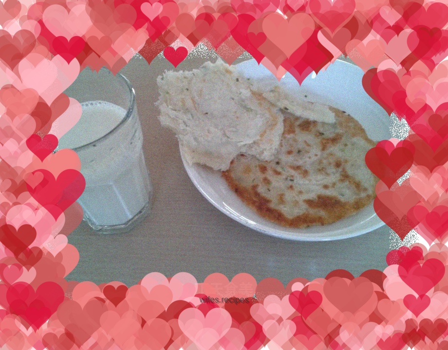 Hot noodles with scallion pancake