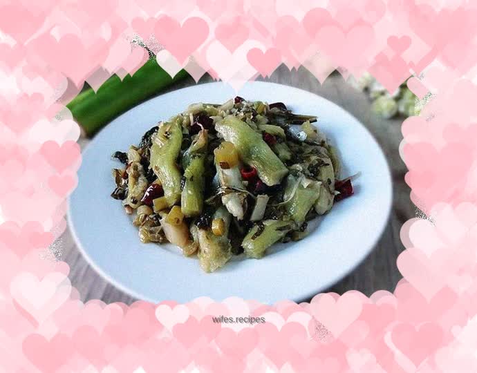 Stir-fried taro stalks with pickled vegetables