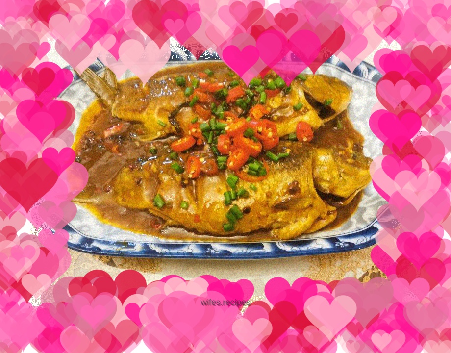 Braised crucian carp