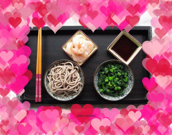 Shrimp and buckwheat cold noodles