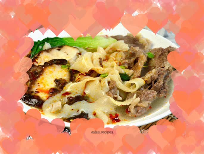 Beef Ribs and Mushroom Noodles