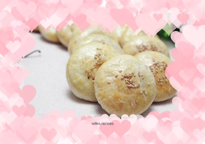 Wife cakes that are loved by young and old alike