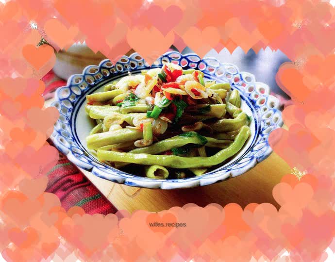 Steamed beans with chopped pepper