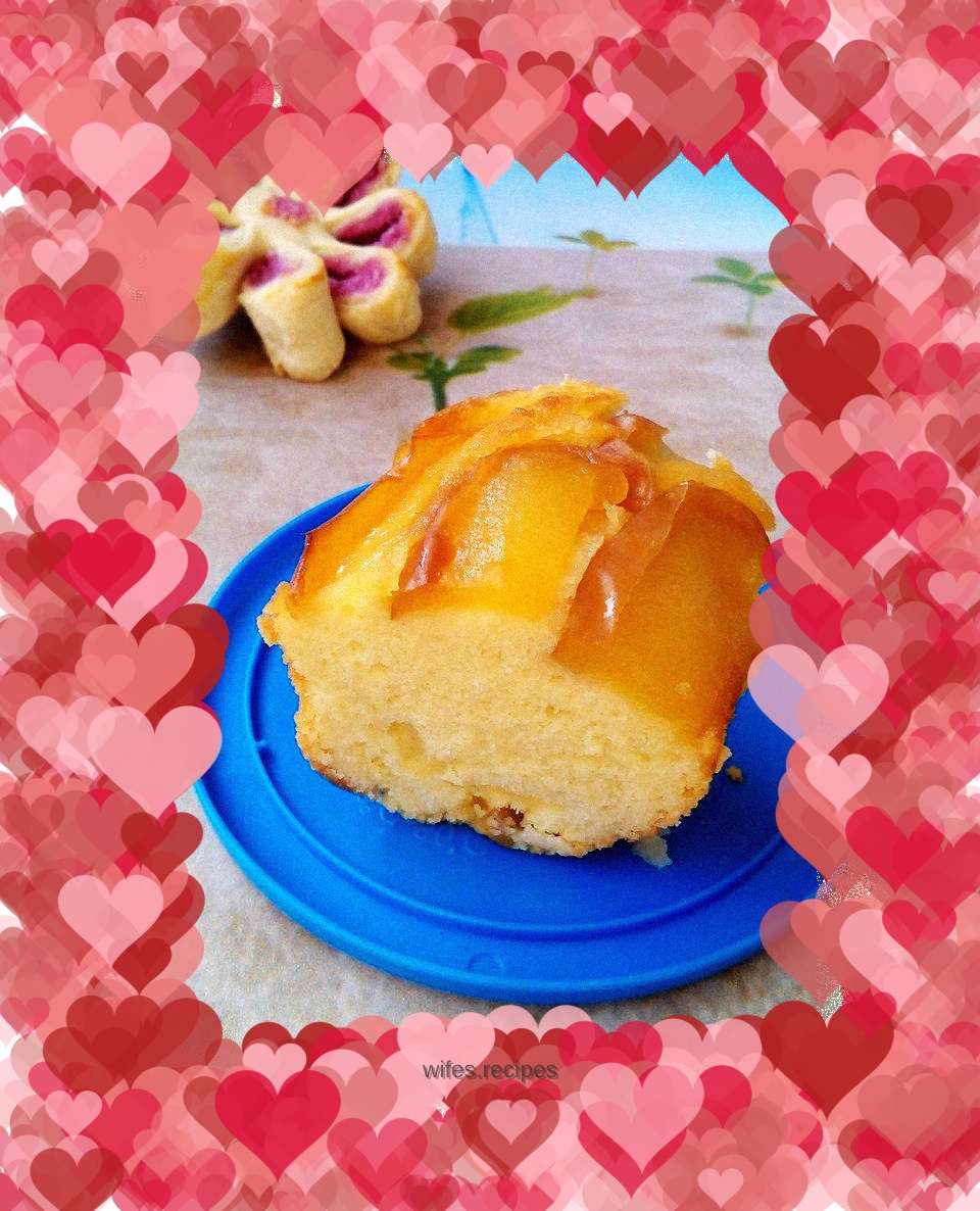 Inverted Apple Pound Cake