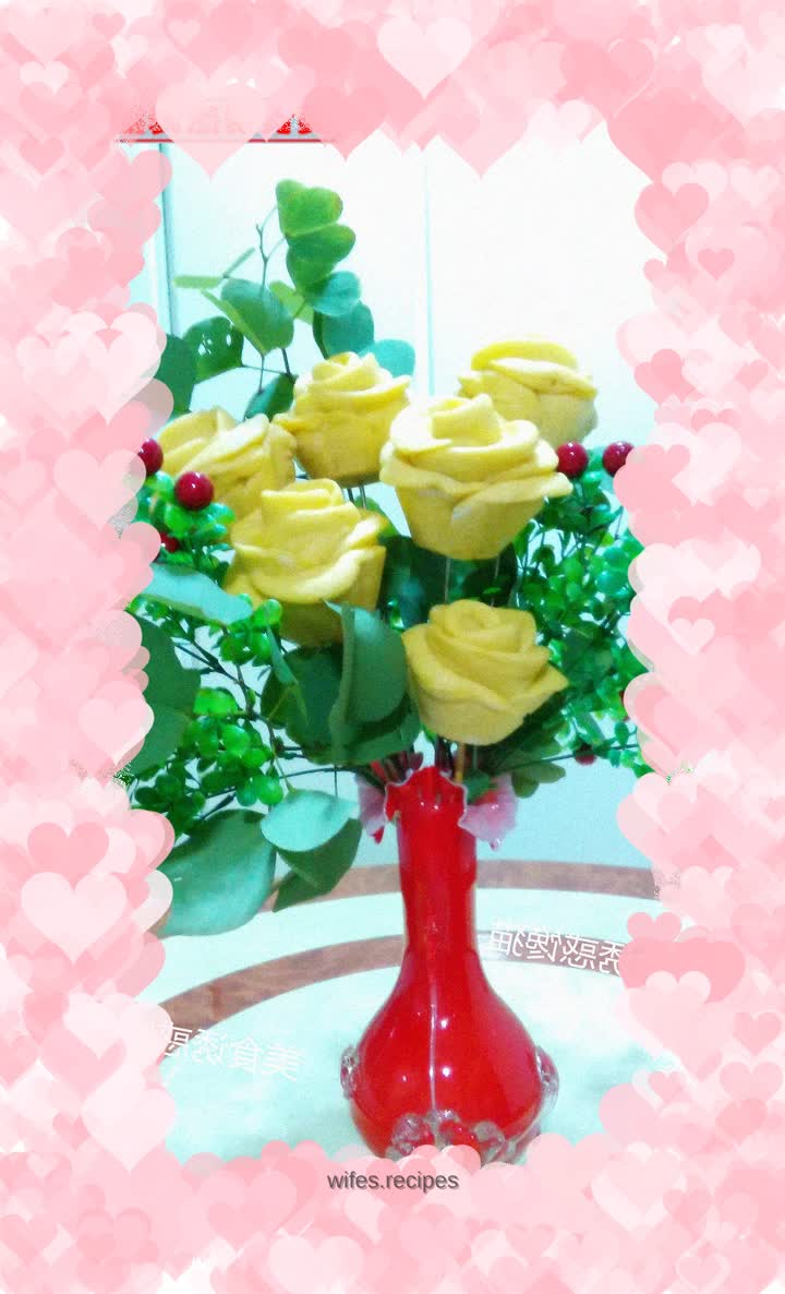 Blooming yellow roses