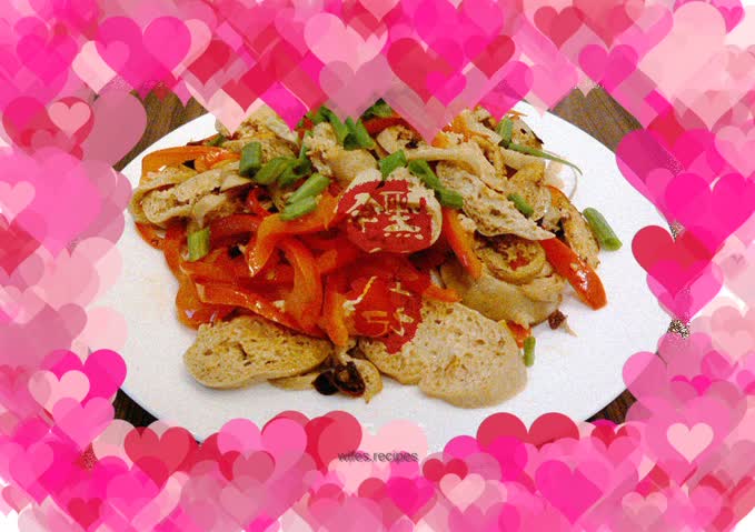 Stir-fried gray tofu with red pepper