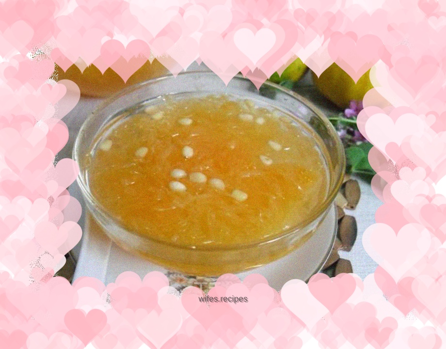 Pine nut and tangerine soup